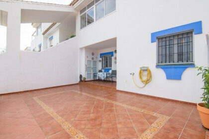 86c07e70764e4e3da2a6755d9e15e23e - 29