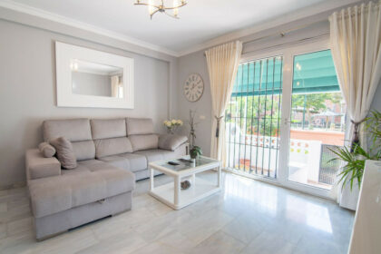 86c07e70764e4e3da2a6755d9e15e23e - 3