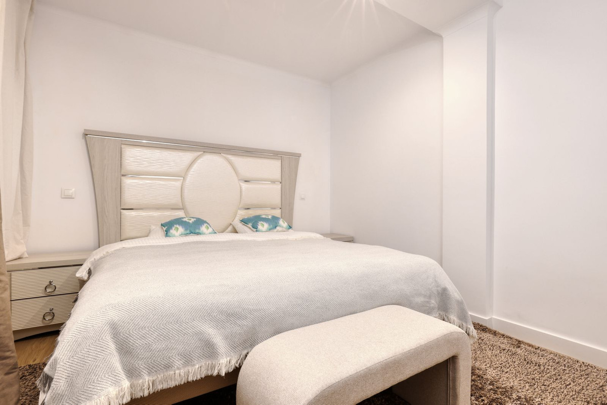 86cadffca5b2938b8f9d46c3fc44bda6 - 12