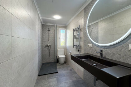 86f034c9e4b1a64e3ba51ad96fd48c61 - 17