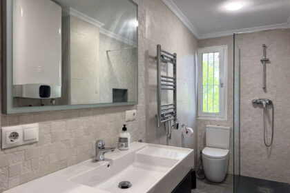 86f034c9e4b1a64e3ba51ad96fd48c61 - 21