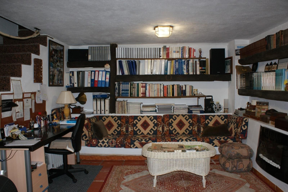 87745b6e3168f870118097ef4ba9f0a7 - 24