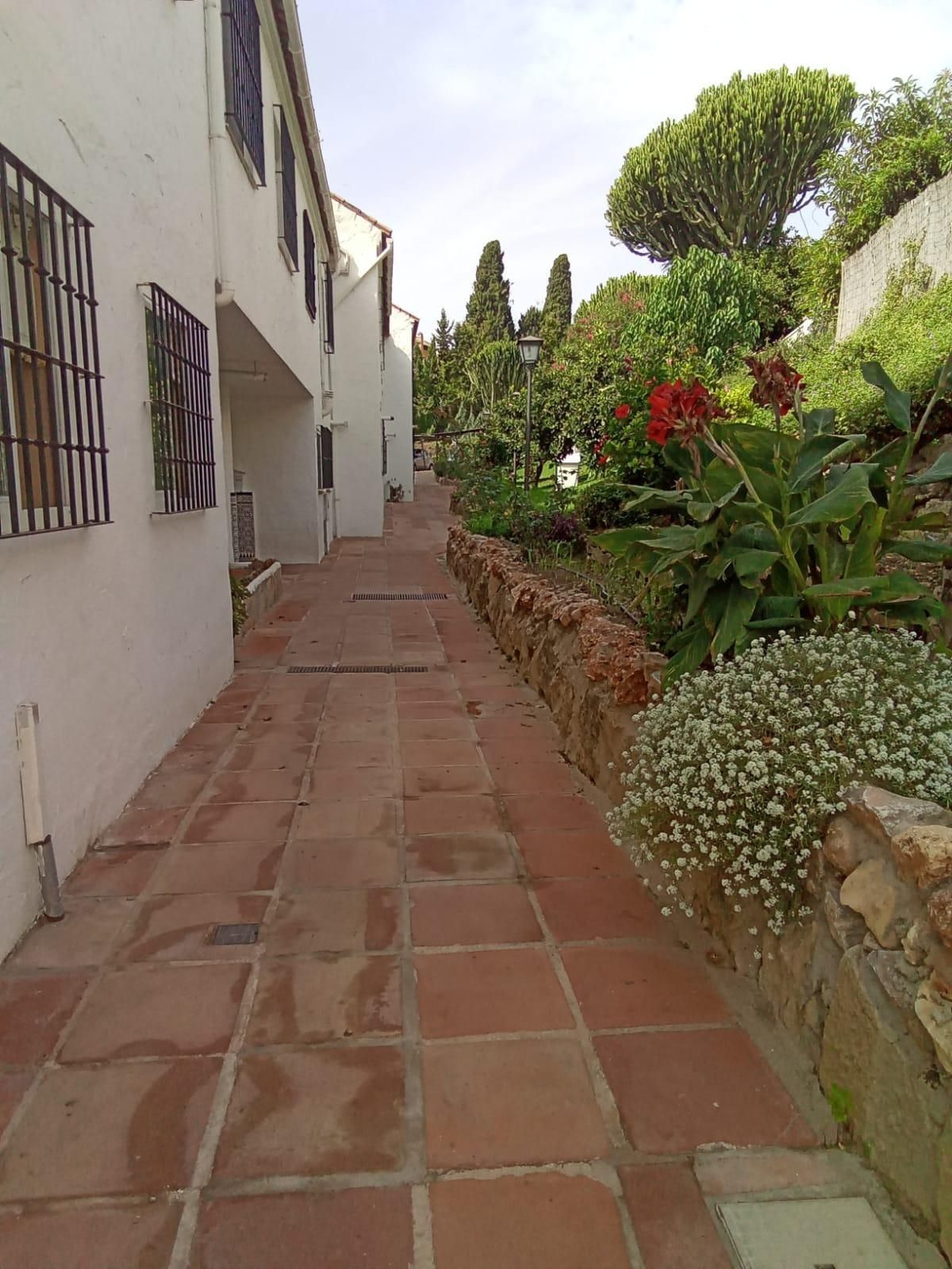 87745b6e3168f870118097ef4ba9f0a7 - 33