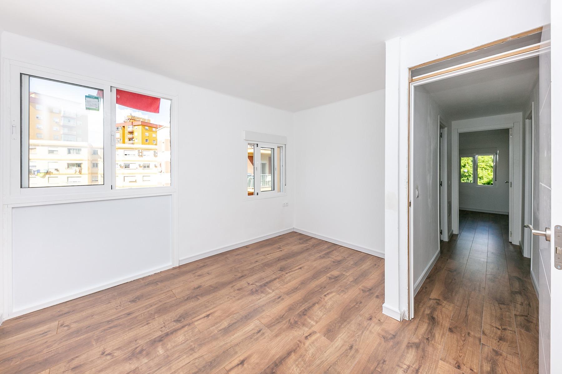 8807ec2d5e0246bffe08b5f54e17565d - 15