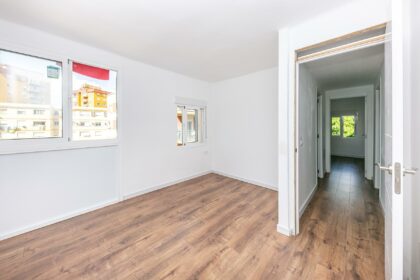 8807ec2d5e0246bffe08b5f54e17565d - 21