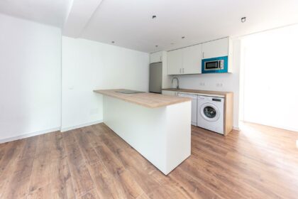 8807ec2d5e0246bffe08b5f54e17565d - 23