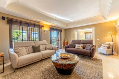 88080b2585c47124732a73c453ae9eff - 11