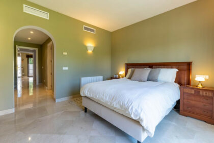 88080b2585c47124732a73c453ae9eff - 28