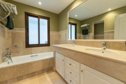 88080b2585c47124732a73c453ae9eff - 33