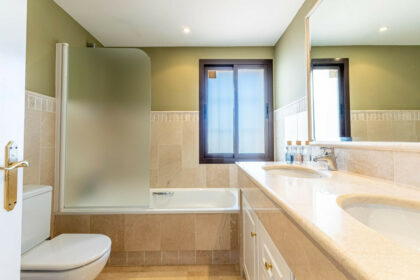 88080b2585c47124732a73c453ae9eff - 42