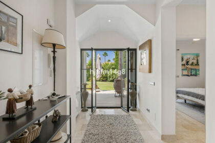 8889748033a7ed35a9adafcfec046450 - 20