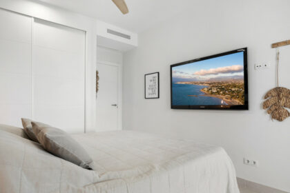 889d451575edbfba430c984fdd94db1a - 19