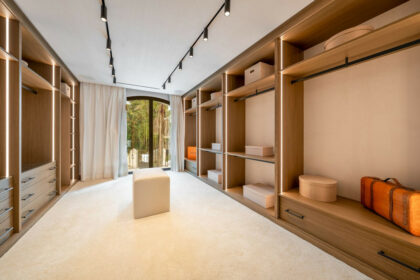 895221a3947384f6bbe7e9456ebf900f - 20