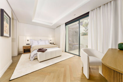 895221a3947384f6bbe7e9456ebf900f - 25