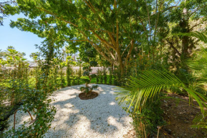 895221a3947384f6bbe7e9456ebf900f - 35