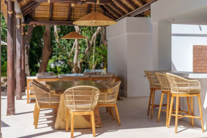 895221a3947384f6bbe7e9456ebf900f - 44