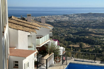 89666c10b3e3b1adf605cc65bd372a75 - 17