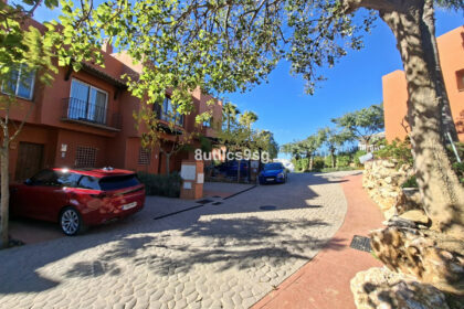 896cf8fb97b185d24f02062637d9d160 - 52