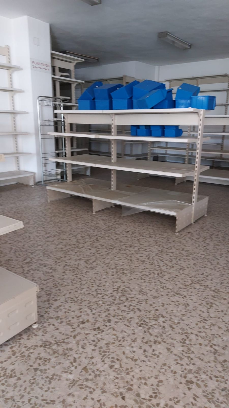 89e398bb7d45f57d635333b2d83596e6 - 1