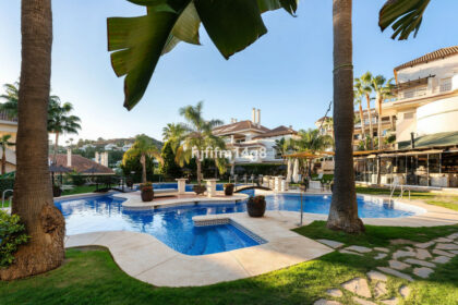 8a18f0e34b9342bc908865137b191208 - 24