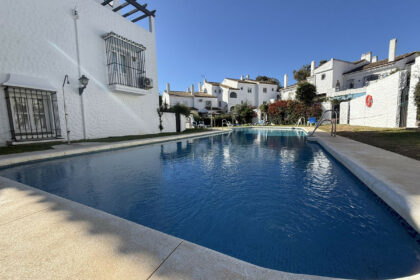 8b41fe39711640dd9a34e83665fa6370 - 2