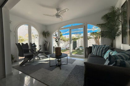 8b41fe39711640dd9a34e83665fa6370 - 26