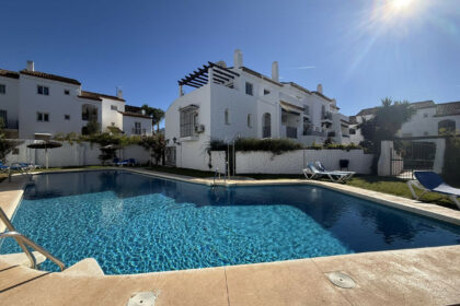 8b41fe39711640dd9a34e83665fa6370 - 27