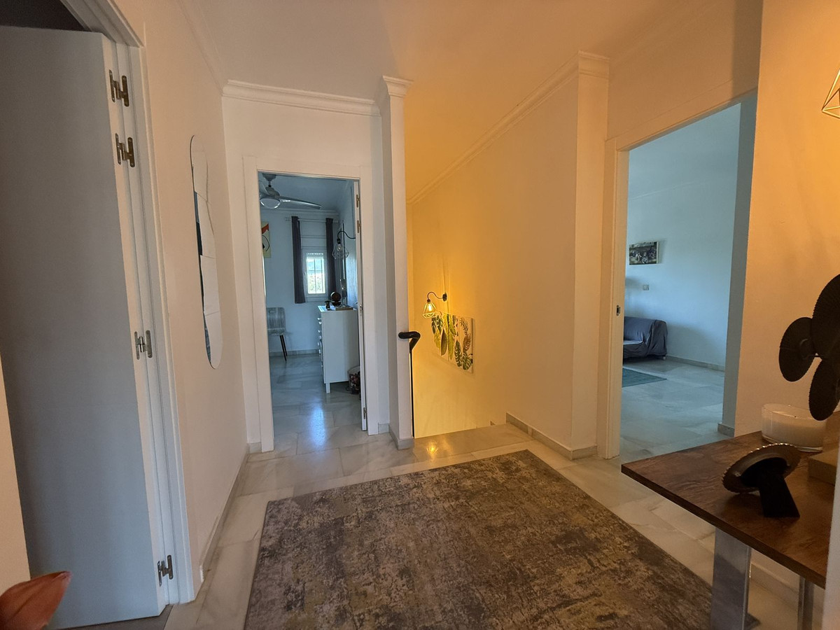 8b41fe39711640dd9a34e83665fa6370 - 31