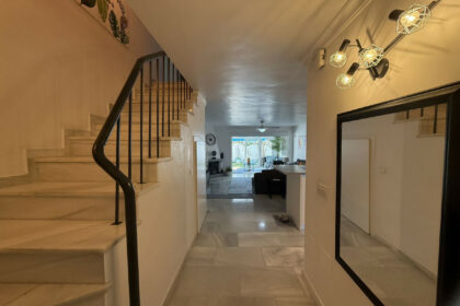 8b41fe39711640dd9a34e83665fa6370 - 32