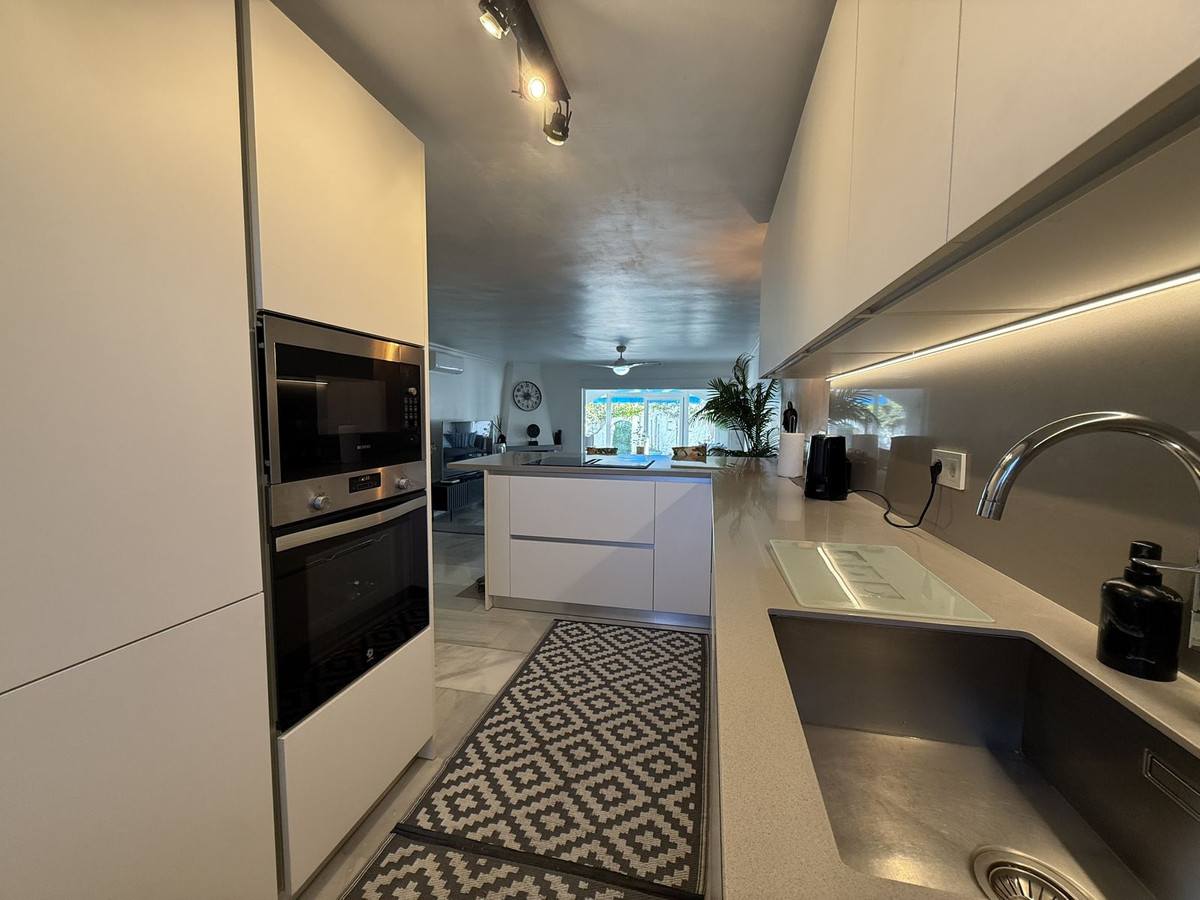 8b41fe39711640dd9a34e83665fa6370 - 6