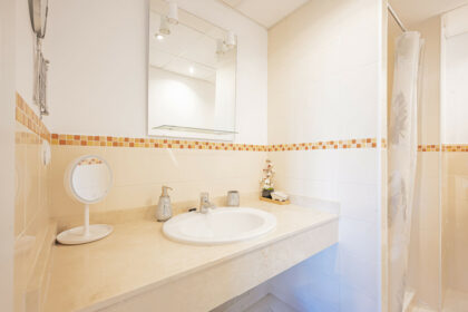 8b4502256ebcec7262fc7997d0dfe4bd - 14