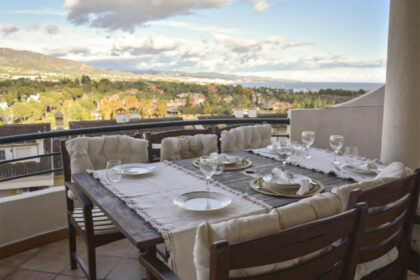 8b634788a5cb432e2a7d09e2accdf920 - 1