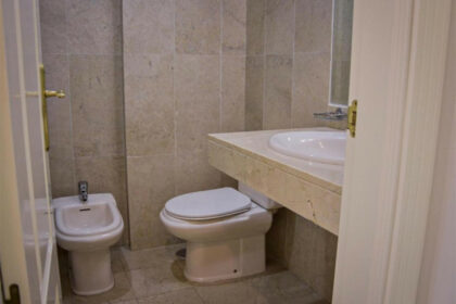 8b634788a5cb432e2a7d09e2accdf920 - 11