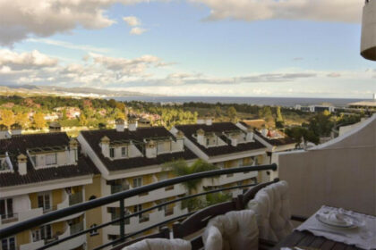 8b634788a5cb432e2a7d09e2accdf920 - 15