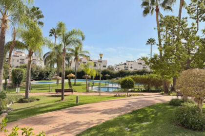 8bfc82ee092e015b57aa5d5f80b738aa - 43