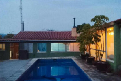 8bffdc5d1237f55450aa7514d3f1571a - 1