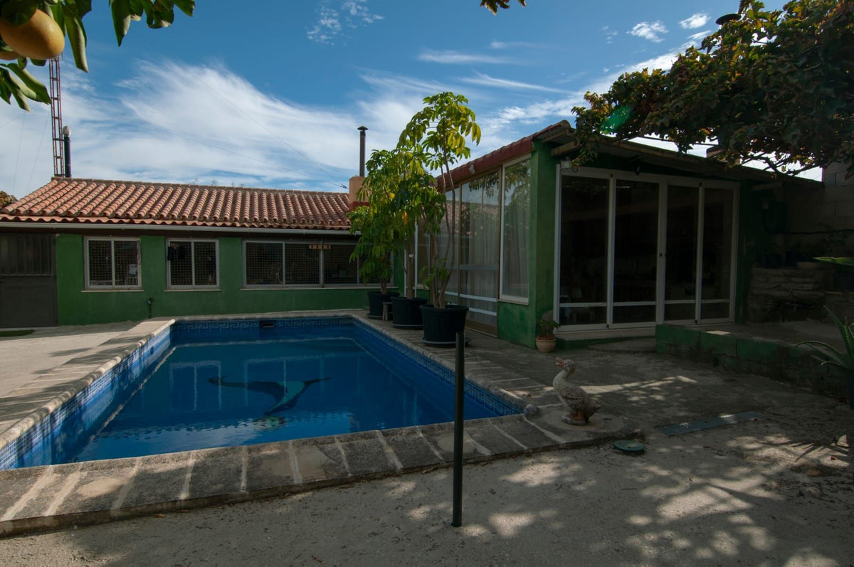 8bffdc5d1237f55450aa7514d3f1571a - 14