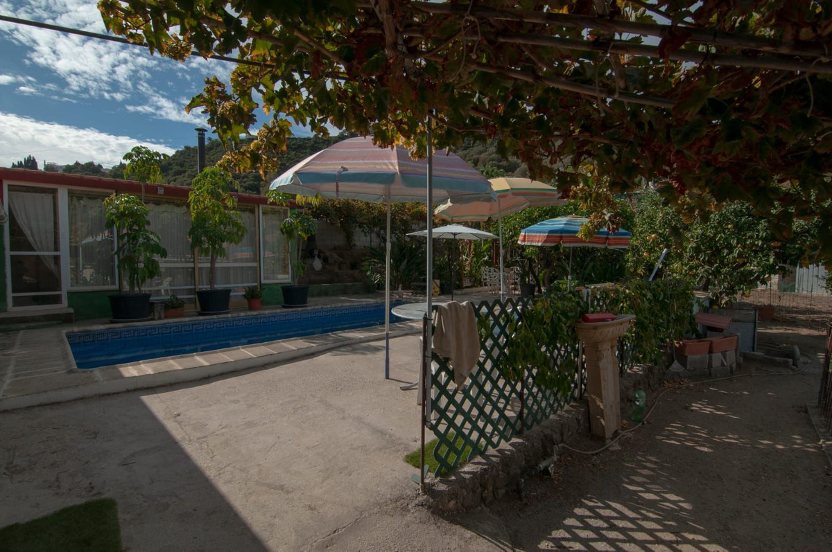 8bffdc5d1237f55450aa7514d3f1571a - 16