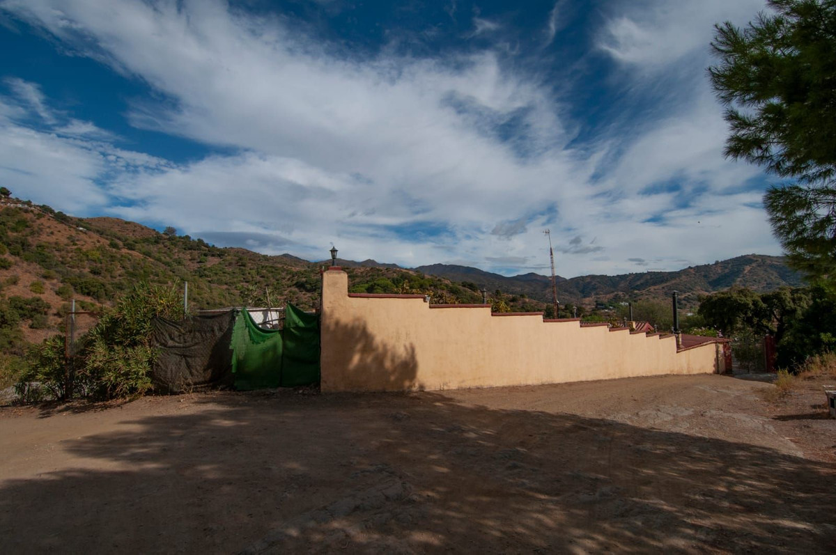 8bffdc5d1237f55450aa7514d3f1571a - 19