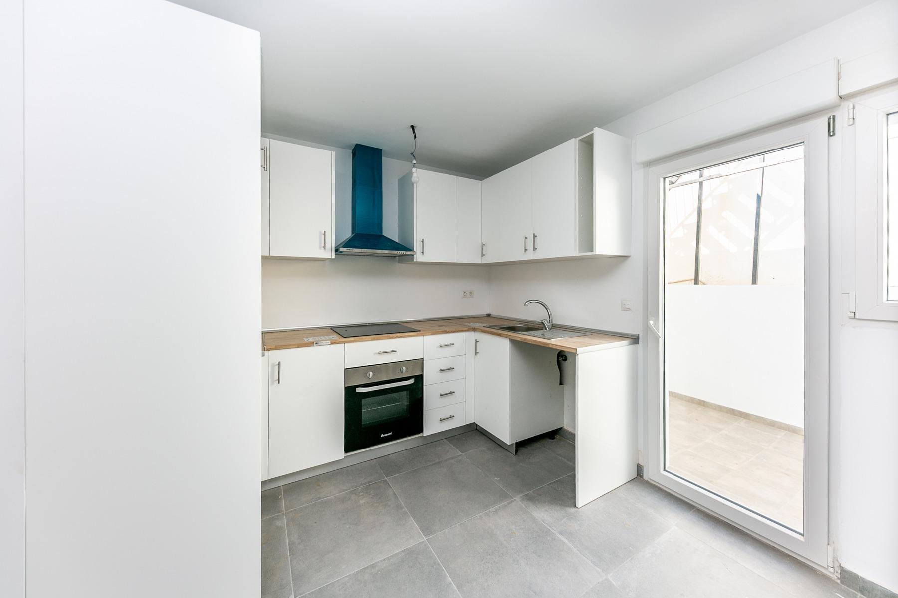 8c081abe99ced93548ba198a90ad56e5 - 12