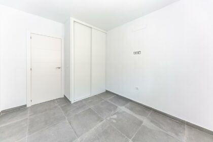 8c081abe99ced93548ba198a90ad56e5 - 18