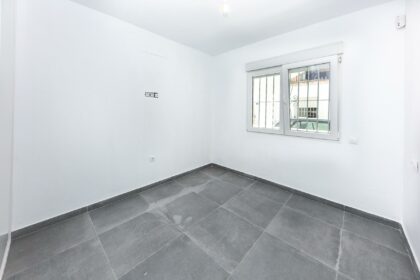 8c081abe99ced93548ba198a90ad56e5 - 20