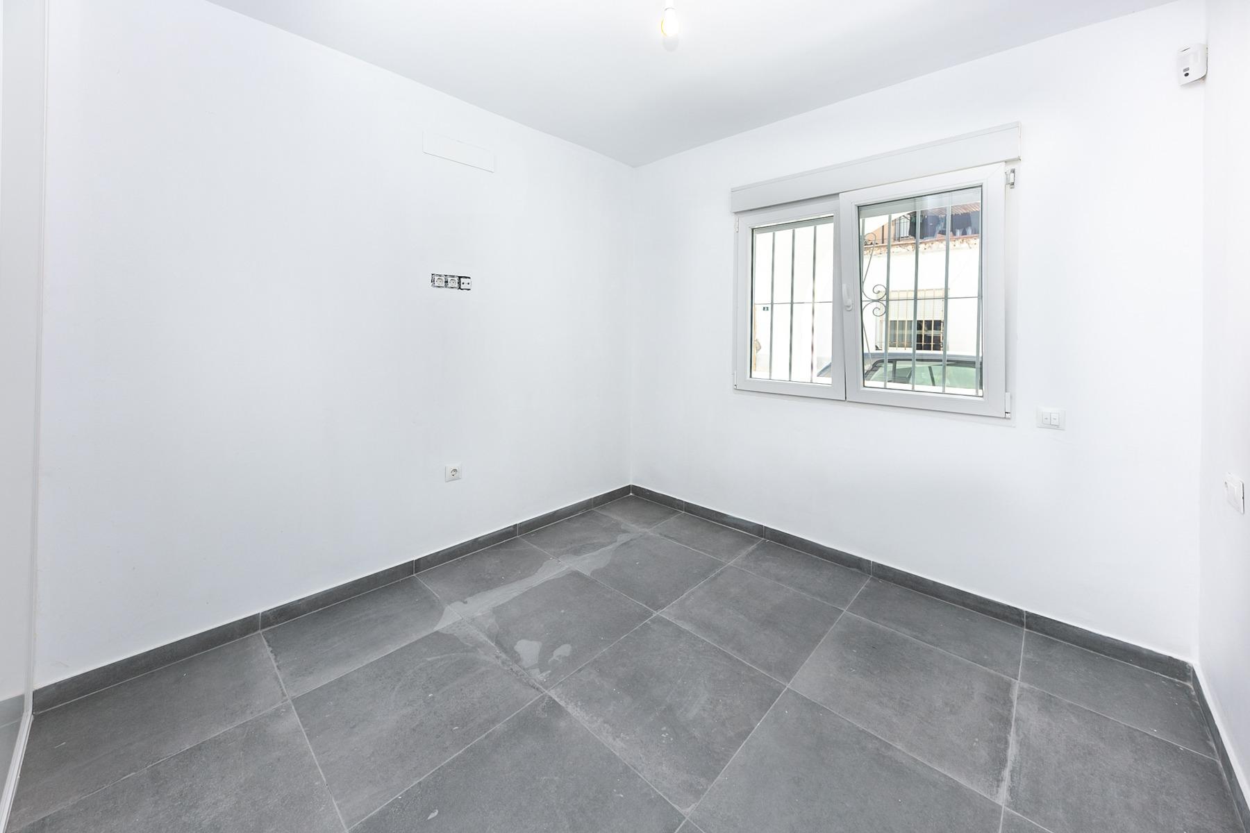 8c081abe99ced93548ba198a90ad56e5 - 20