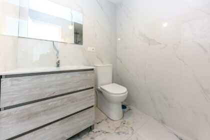 8c081abe99ced93548ba198a90ad56e5 - 23