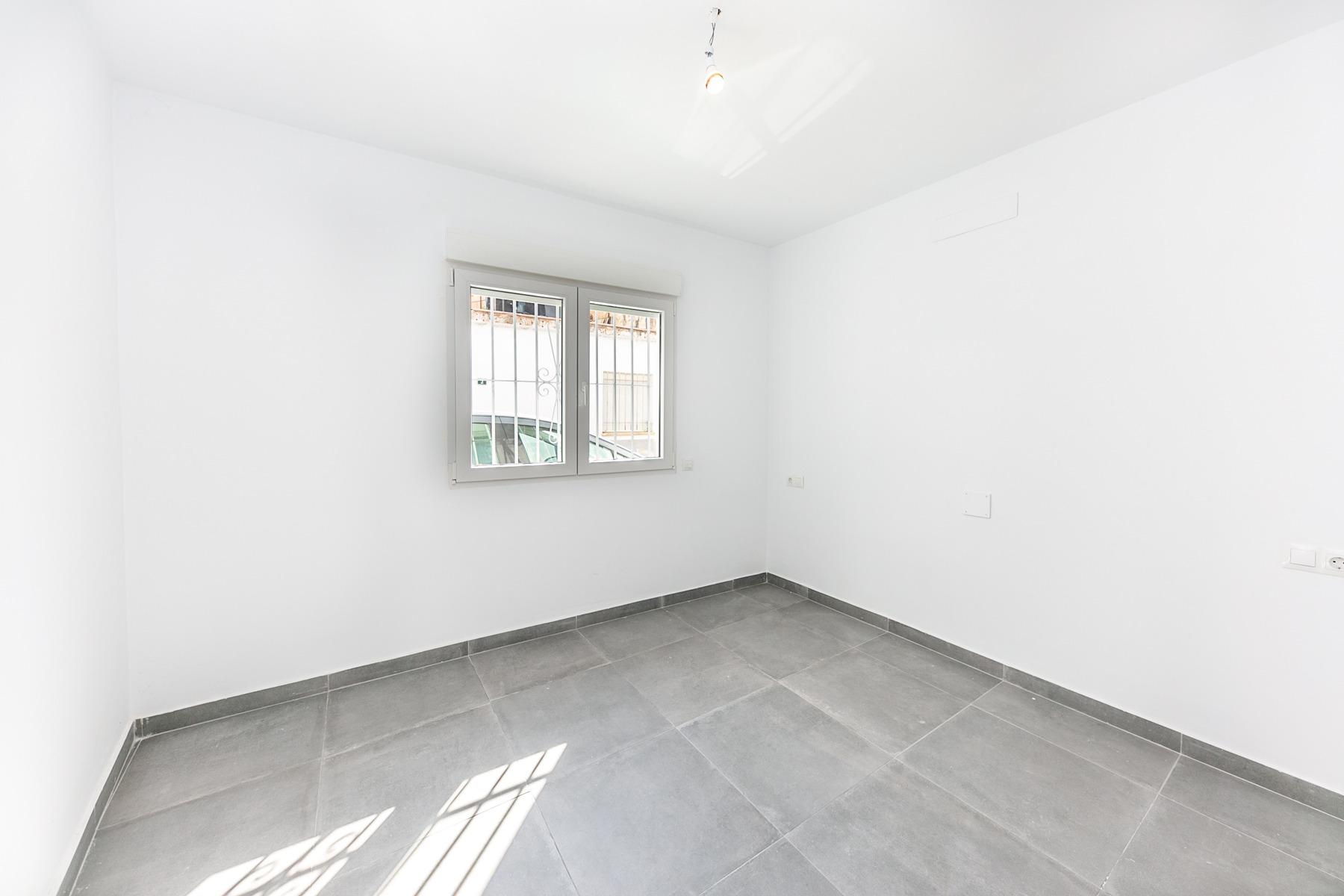 8c081abe99ced93548ba198a90ad56e5 - 34