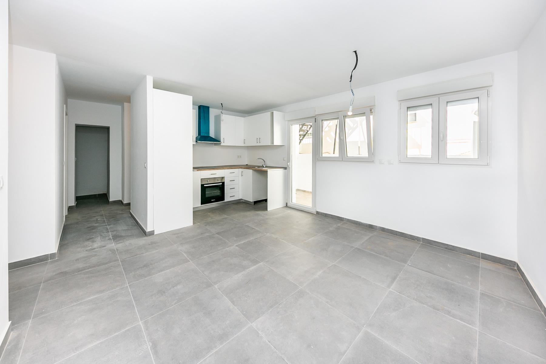 8c081abe99ced93548ba198a90ad56e5 - 7