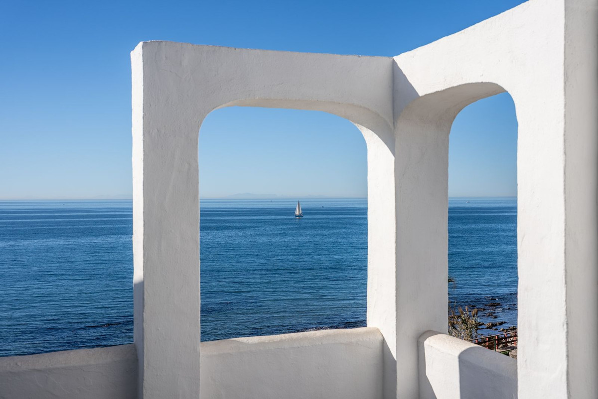 8c0ff1b00700b896f2bd573d06ad8e13 - 12