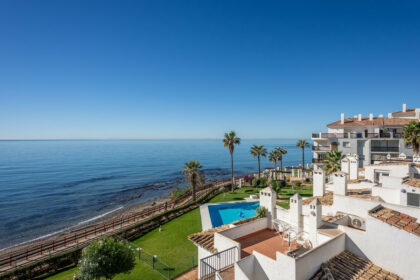 8c0ff1b00700b896f2bd573d06ad8e13 - 15