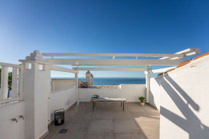 8c0ff1b00700b896f2bd573d06ad8e13 - 26