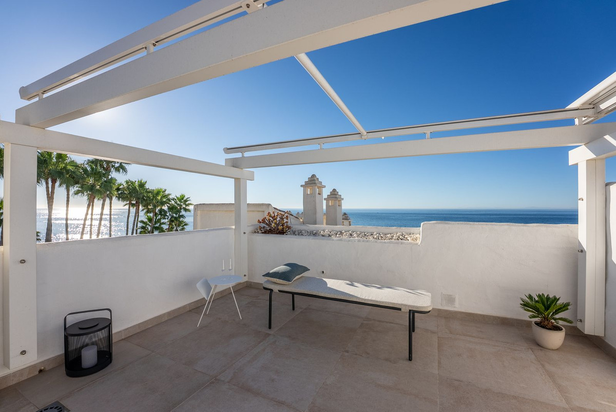 8c0ff1b00700b896f2bd573d06ad8e13 - 27